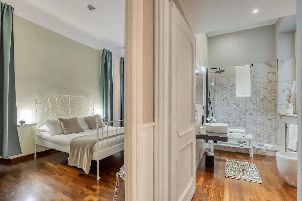 Atrhome Frattina Luxury Roma